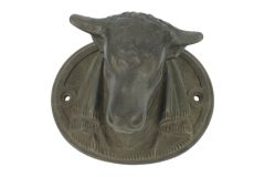 Cast iron bulls head replica. Size 17½cm × 14cm