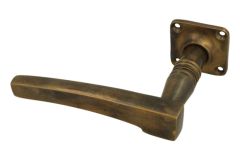 Single door handle left with rosette antique brass (1895)