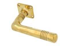 Single door handle with rosette polished brass