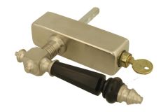 Handle Tilt & Turn with lock (1890) satin nickel horn